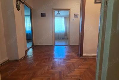 Apartament 3 camere Piatra Neam? 75.000 Euro - 2