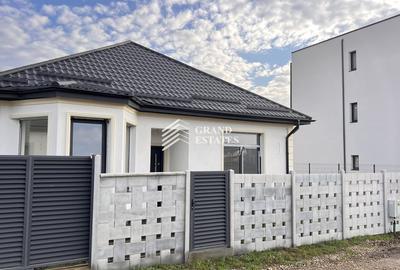 Casă individuală cu 5 camere cu Canalizare în Exterior Vest - 1