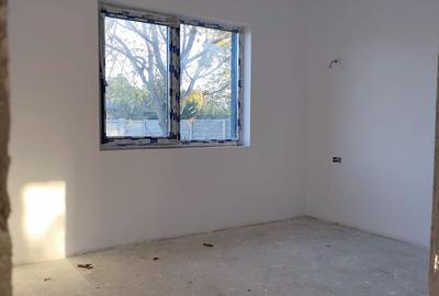 FARA COMISIOANE in Gulia vatra Satului la drum asfaltat casa 4 camere 2 bai P+M - 21