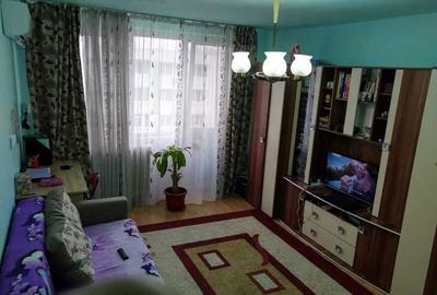 Apartament cu 3 camere în Central - 1
