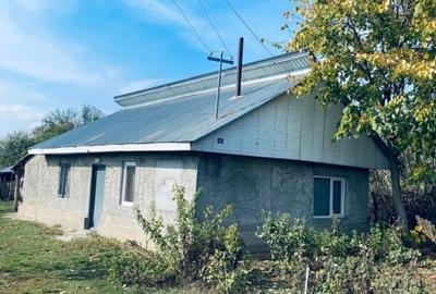 Casă de bnzare Bujoreni 15.750 euro - 5