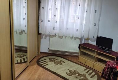 Resita, Garsoniera, Aleea albastrelelor - 3