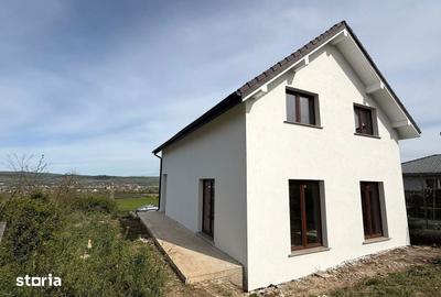 Casă cu 3 camere cu Teren 490 Mp în Jucu - 3
