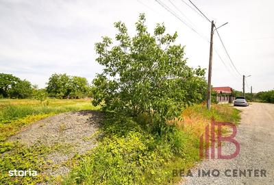 Teren de 795 mp, în Livada - 10