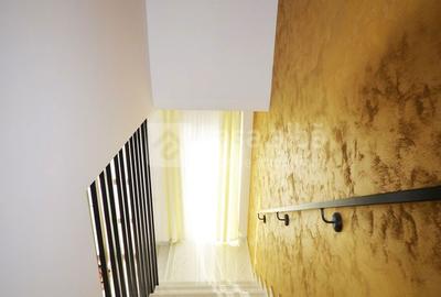 Casă cu 4 camere cu Teren 250 Mp în Rediu - 2