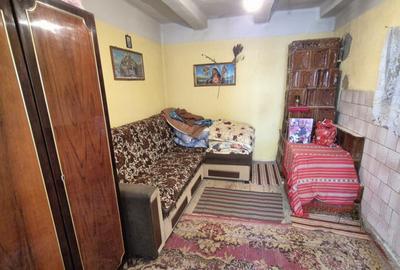 Casa tradi?ionala in Benge?ti-Ciocadia, str. Linia Mar - 4