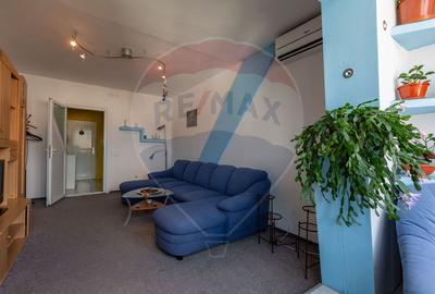 Apartament cu 3 camere decomandat în Central - 1