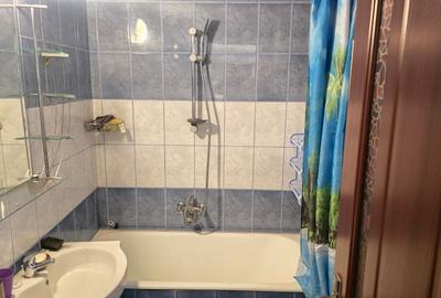 Apartament cu 2 camere decomandat în Micro 15 - 9