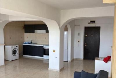 Apartament situat in zona FAR - 3