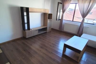 Apartament cu 3 camere decomandat, mobilat în Haliu - 2