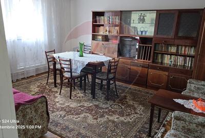 Apartament 4 camere de inchiriat in Radauti - 1