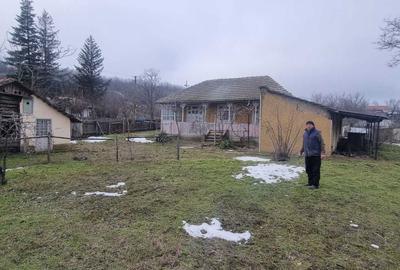 Casă cu 4 camere în Central