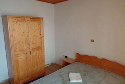 Casă cu 4 camere în Central - 3