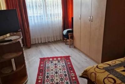Apartament cu 4 camere decomandat, mobilat în Central - 3