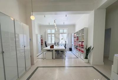 Casă cu 7 camere cu Teren 322 Mp în Central - 6