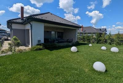 Casă cu 4 camere semidecomandat în Jucu - 8