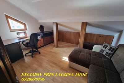 Casă cu 7 camere cu Teren 500 Mp în Central