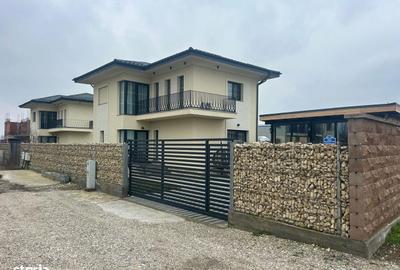 Casă cu 4 camere în Central - 1