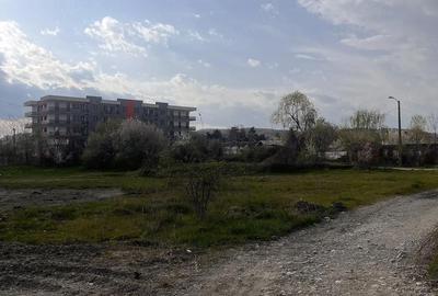Teren de 1100 mp, în Central - 2