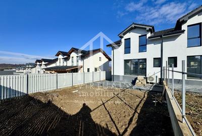 Casă individuală cu 4 camere cu Canalizare în Est - 11