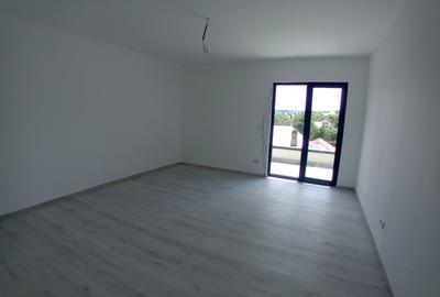 Apartament cu 2 camere decomandat în Rediu