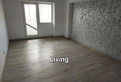 Apartament cu 3 camere decomandat în Păcurari - 2
