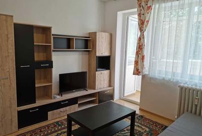 Garsonieră decomandată în Titan - 7