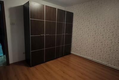 Apartament cu 3 camere decomandat în Fălticeni - 2