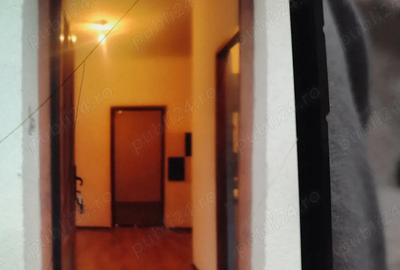 Spațiu comercial, de 55 mp, în Central - 6