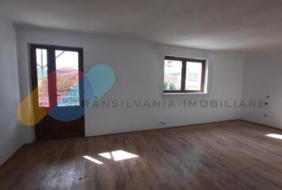 Casa tip duplex, 263 Mp utili, Copaceni - 5
