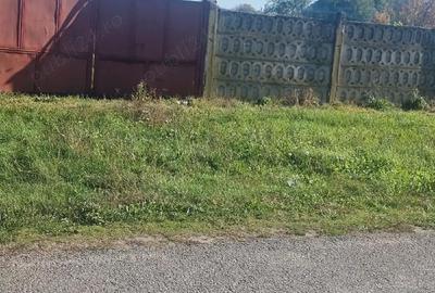Teren de 2300 mp, în Susani - 2