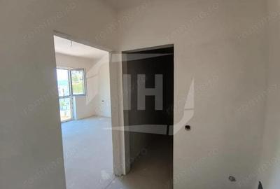 Apartament 3 camere, posibilitate 4, terasa, gradina, parcare Apartament 3 camere, posibilitate 4, terasa, gradina, parcare - 2