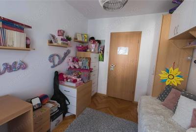 Apartament cu 4 camere nedecomandat în Circumvalațiunii - 7