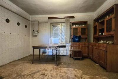 Casa cu 2 camere ,2337 mp in Battonya - 1