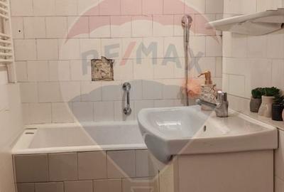 Apartament cu 3 camere semidecomandat, mobilat în Noua - 5