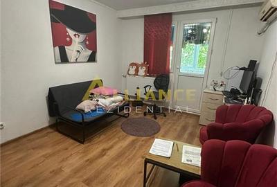 Apartament cu 2 camere semidecomandat, mobilat în Brâncoveanu