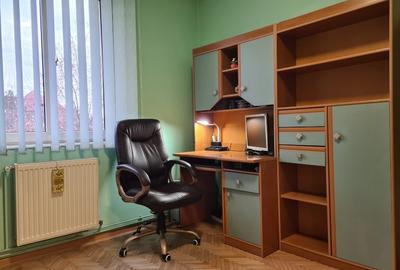 Apartament cu 3 camere decomandat, mobilat în Central - 4