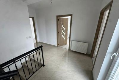 Casă individuală cu 5 camere cu Teren 460 Mp în Central - 6