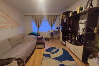 Apartament cu 3 camere decomandat, mobilat în Km 5