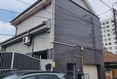 Casă P+M, 4 camere, str Lebedei, singur in curte - 600 E. Comision 0 - 2