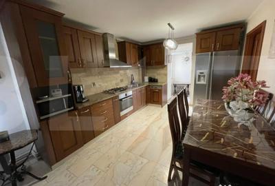 Apartament cu 4 camere decomandat în Girocului - 9