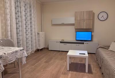 Apartament cu 2 camere decomandat în Titan