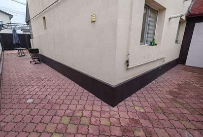 Casă cu 5 camere cu Teren 191 Mp în Central