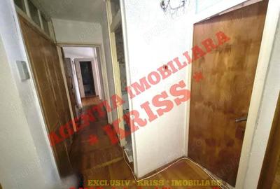 Apartament cu 3 camere decomandat în Eremia - 2