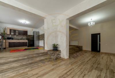 Casa primitoare de inchiriat in Valea Ursului-spa?iu, natu - 12