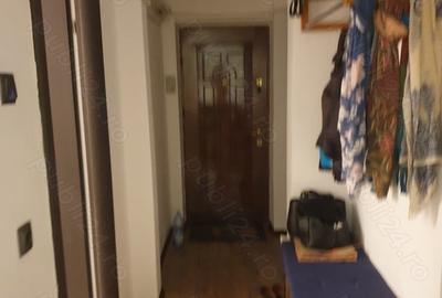 Apartament cu 3 camere decomandat în Central - 1