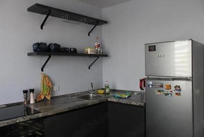 Apartament cu 3 camere decomandat în Circumvalațiunii - 2