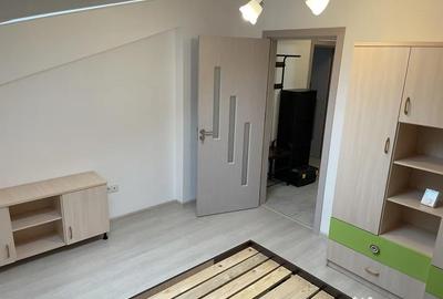 Apartament cu 2 camere decomandat în Titan - 3