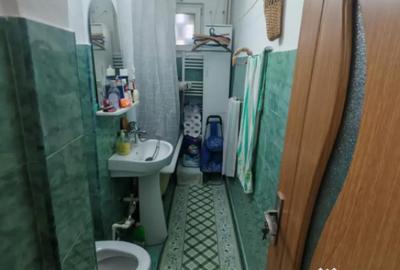 Apartament cu 2 camere semidecomandat în Km 4
