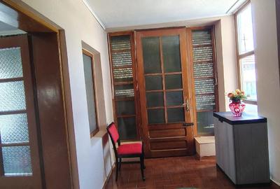 Casă cu Teren 917 Mp în Stâlpu - 2